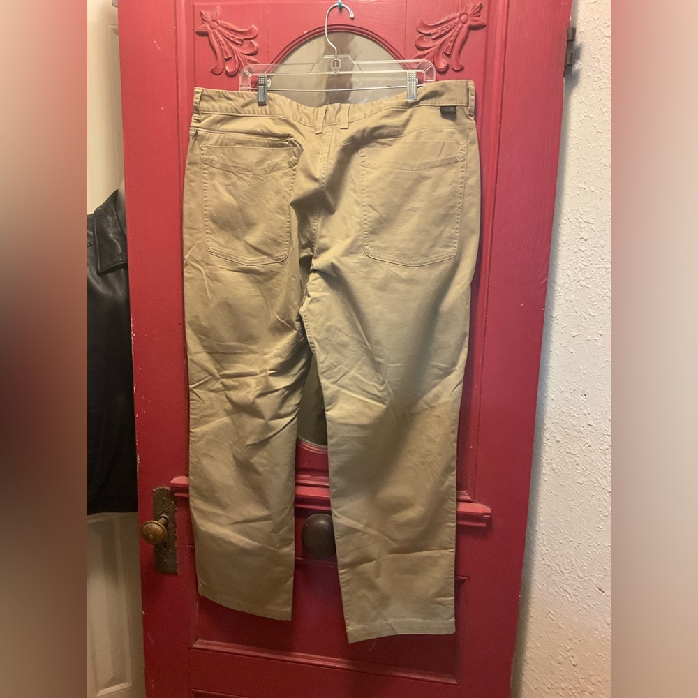 North Face khaki colored pant - Picture 6 of 8
